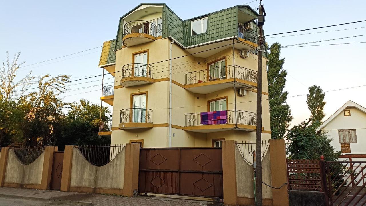 Guest House Karla Kobuleti Kültér fotó